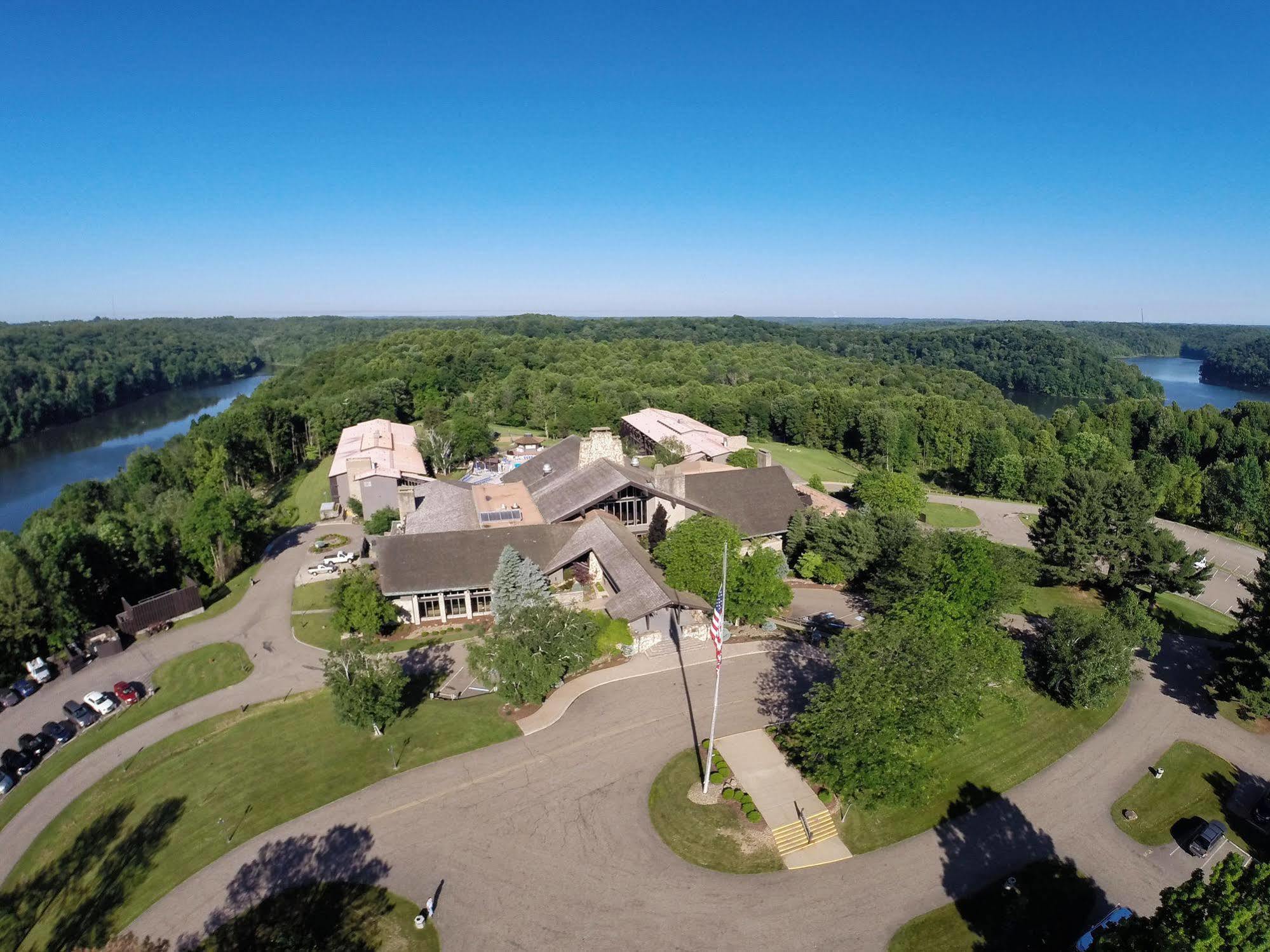 Salt Fork State Park Lodge And Conference Center Cambridge Exteriör bild